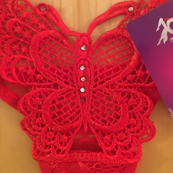 Sexy red panties, butterfly design, sequin accents - Picture 3 of 6
